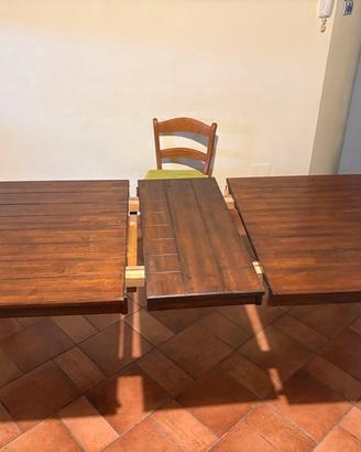 Tavolo allungabile in legno massello di faggio