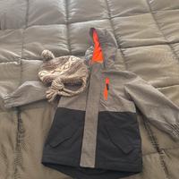 Giubotto e cappello da sci