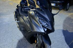 Yamaha Tmax 560
