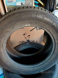 Copertoni invernali 215/60R16 Nokian