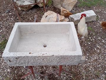 lavandino in pietra 