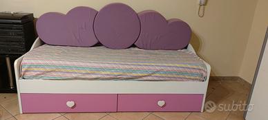 Letto singolo con  cuscini spalliera
