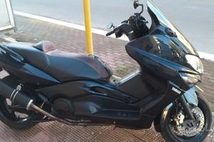 Yamaha Tmax 