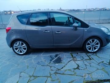 Opel Meriva 14.turbo .