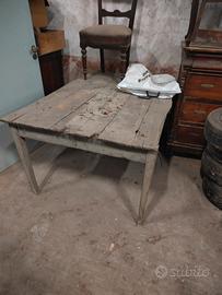 tavolo rettangolare in legno antico