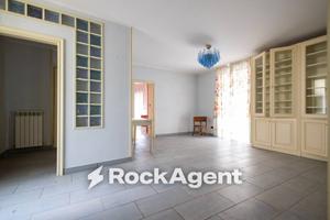 Appartamento di 135 m² con 4 locali a Catanzaro