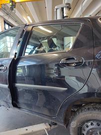 Porta posteriore sinistra TOYOTA YARIS del 2013