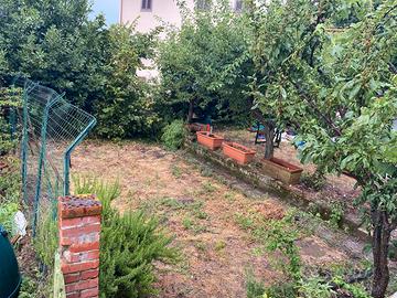 Casa con giardino e cantina