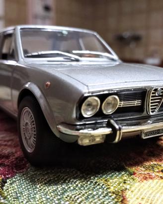 Alfa Romeo Alfetta 1.8 Burago 1/24