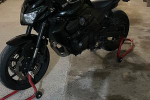 Kawasaki Z750 A2