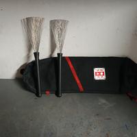 custodia per bacchette batteria con spazzole 