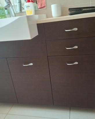 Mobile bagno  + lavabo – prezzo trattabile