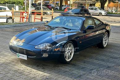 JAGUAR XK8 4.0 Coupé