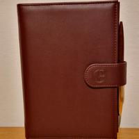 Organizer in pelle con penna