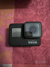 GoPro Hero 7 black + accessori