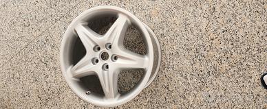 cerchio ferrari  355 in magnesio