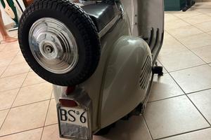 Vespa struzzo 150