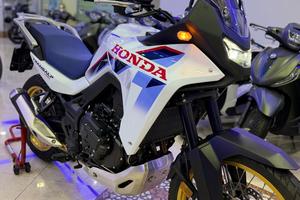 Honda Transalp 750 E-Clutch Abs