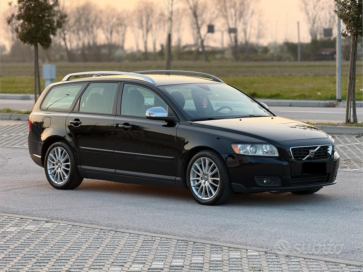 VOLVO V50 (2003-2012)