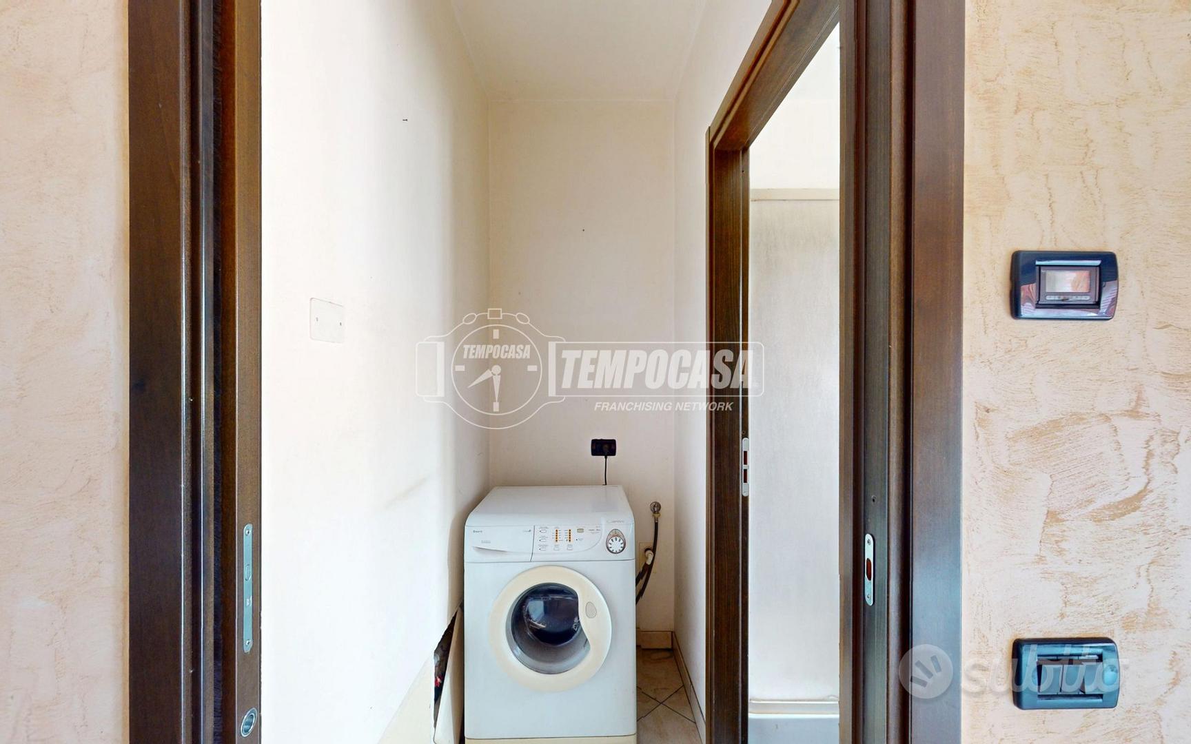 2 LOCALI! LIBERO SUBITO! - Altro