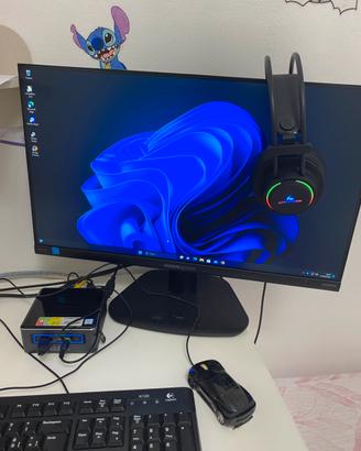Computer fisso mini intelNuc i3/7’ Gen,ram8Gb,ssd