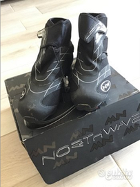 Scarpe NW gorotex taglia 40