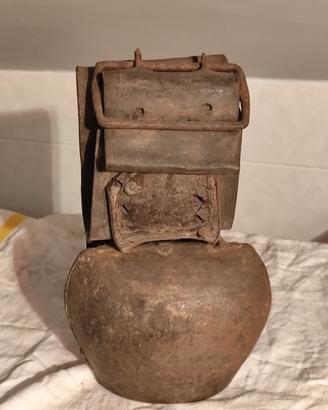 Vecchio campanaccio con cintura 