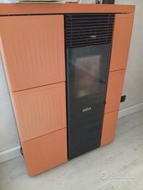 stufa a pellet modello slim RAVELLI 
