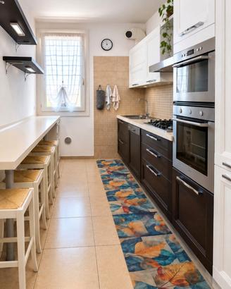 Cucina completa di elettrodomestici 