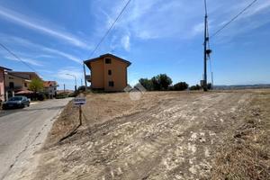 TERRENO A MOSCIANO SANT'ANGELO