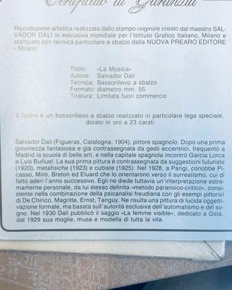 La musica Salvador Dalì bassorilievo