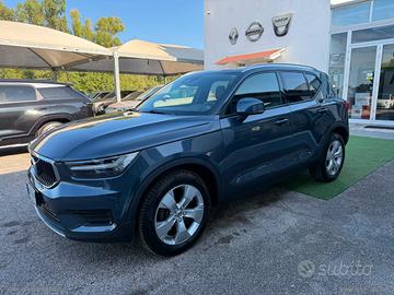 VOLVO XC40 T2 Geartronic Momentum Pro