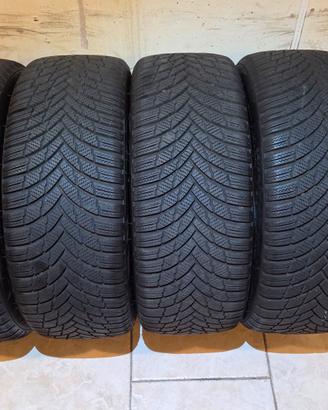 Gomme invernali Firestone  215 45 17 