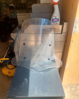 Parabrezza Universale GIVI per moto/scooter 