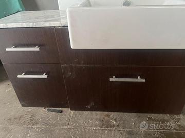 mobiletto bagno completo di lavabo 