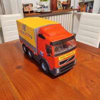 Camion giocattolo con telone