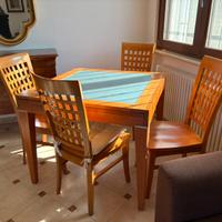 Tavolo quadrato piu 4 sedue