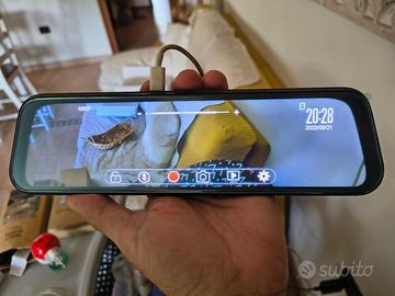 Specchietto elettronico con dashcam e retrocamera
