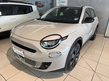 Fiat 600 1.2 hybrid 145cv auto Led Navi Cam App co