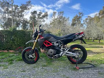 Aprilia Dorsoduro 750 - 2011