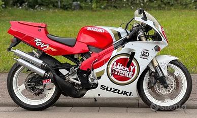 Suzuki RGV 250