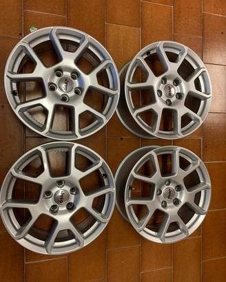 4 cerchi in lega originali jeep rengade 17”