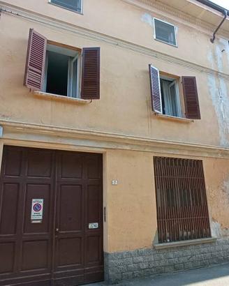 Appartamento di 210 m² con 4 locali e box auto dop