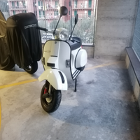 Vespa PX 125 E Bianca