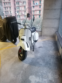 Vespa PX 125 E Bianca
