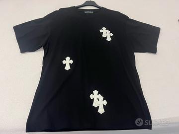 Tshirt uomo taglia  XS con ricamo croci