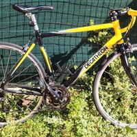Bici corsa Decathlon 7.3 in lega d'Alluminio - 27V