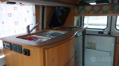 Furgone camperizzato con omologazione