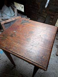 scrittoio antico intagliato