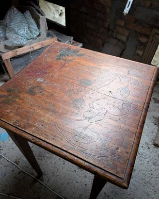 scrittoio antico intagliato